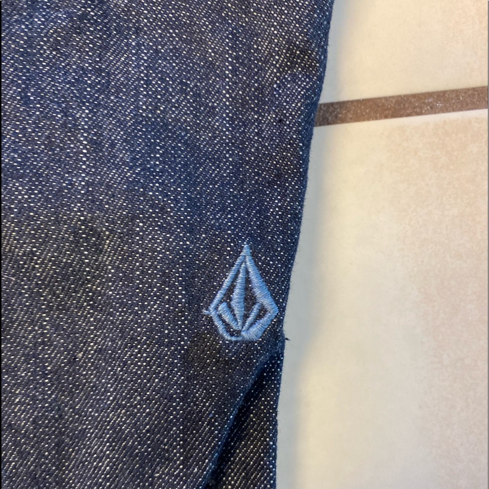Volcom Jeans - Picture 2 of 5